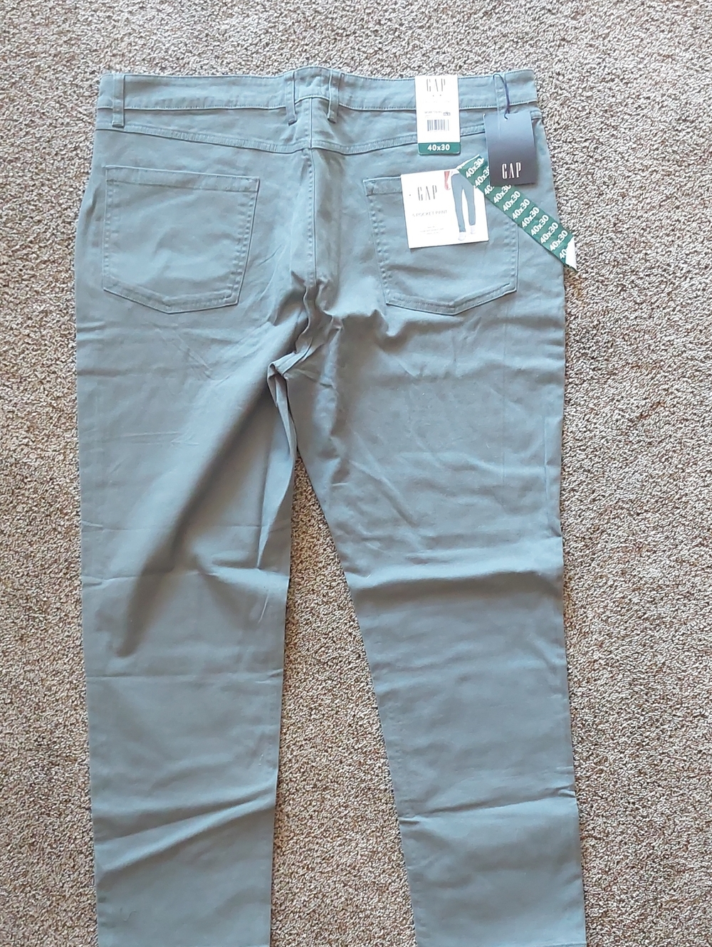 GAP Slim Straight Pants in Sage